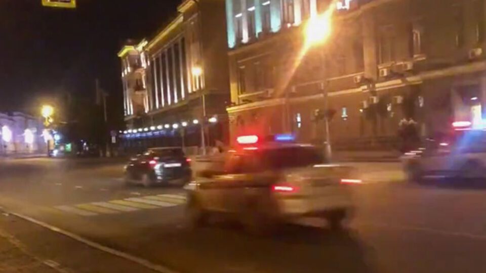 Полицейские организовали погоню за водителем, который не подчинился требованиям остановиться