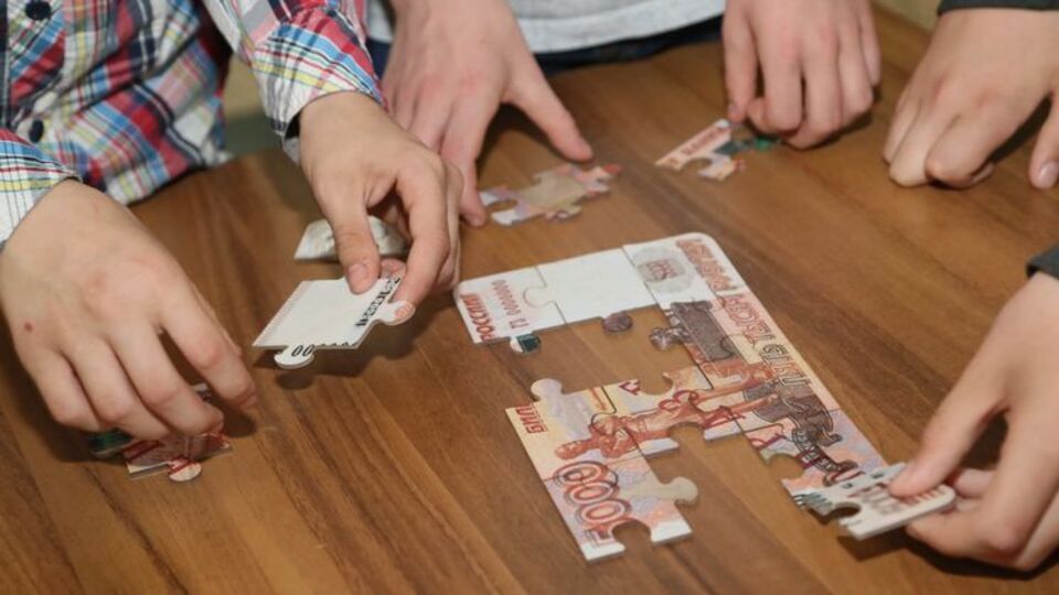 Латынина сравнила бюджет РФ с бюджетом Ассирии