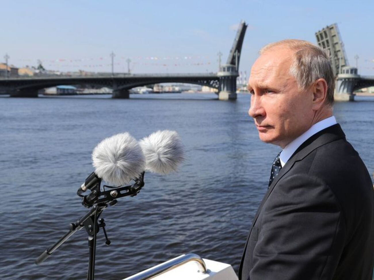 Путин анонсировал развитие инфраструктуры российского флота