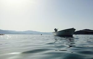 Находившиеся в лодке люди якобы пытались бежать из Турции