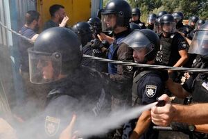 28 июля в Киеве произошли столкновения между полицией и активистами "Национального корпуса"