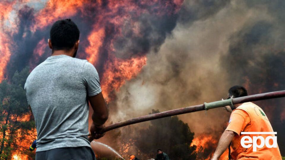 Масштабные лесные пожары в Греции начались 23 июля