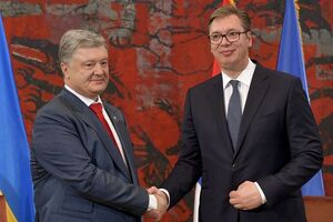 Порошенко зазначив, що Україна не визнає Косова