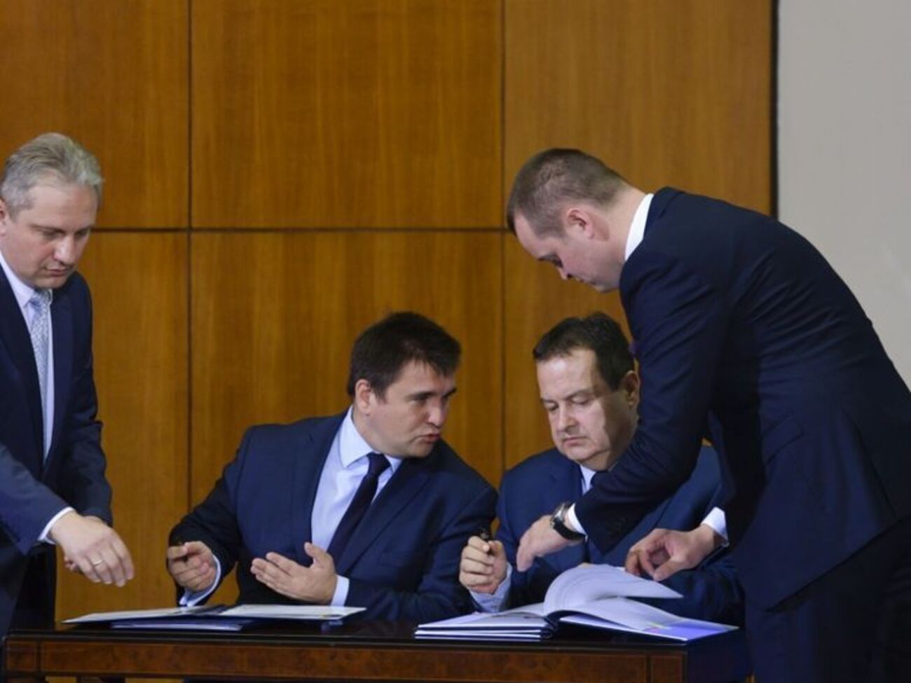 Соглашение подписали Климкин и Дачич