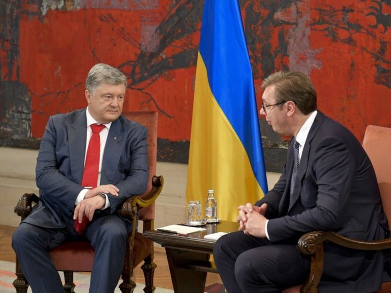 Порошенко и Вучич встретились во время официального визита украинского президента в Сербию