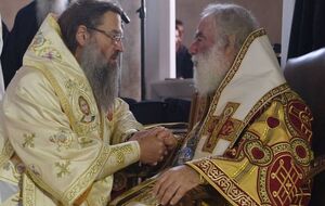 Митрополит Амвросий (слева) – митрополиту Луке: Решения пока еще нет. Для этого необходимо время и наши усиленные молитвы