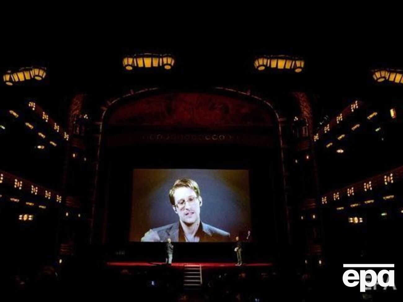 Сноуден считает, что проблема не в россиянах, а в коррумпированном правительстве РФ