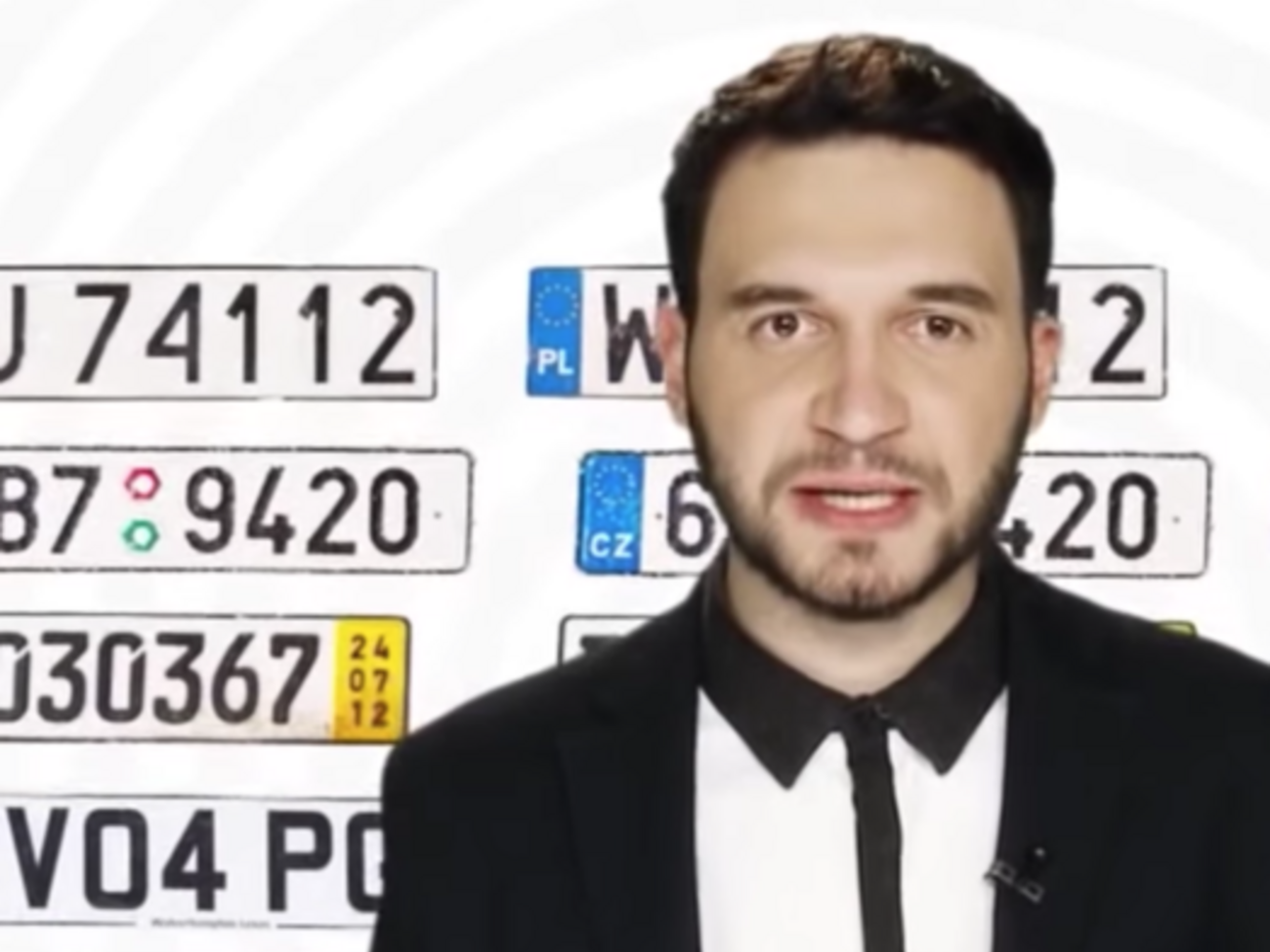 Программу "Как это понимать?" ведет Юрий Бибик