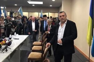 27 октября 2017 года Чийгоз прилетел в Киев
