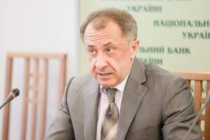 Данилишин зазначив, що гривня знецінювалася напередодні осені і минулих років