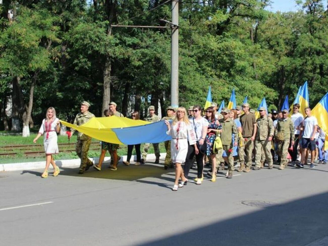 В Авдеевке отметили четвертую годовщину освобождения от "русского мира". Фоторепортаж