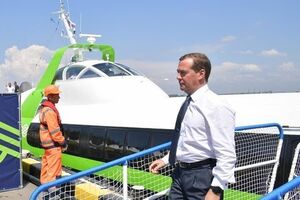 Медведев встретился с оккупационными властями Крыма