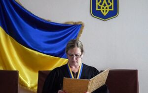 26 июля Просалова удовлетворила отвод судьи Любови Леонтюк по делу Крысина и Чемеса