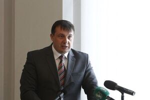 Кулич избирался в Раду в 2014 году, но был лишен депутатского мандата в связи с назначением на должность главы Черниговской ОГА