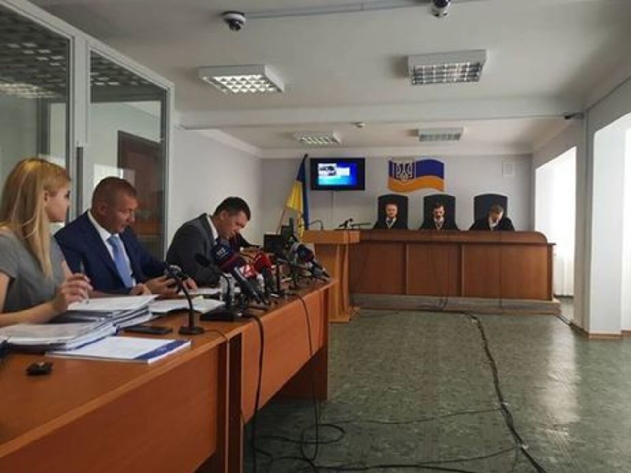 Справу щодо держзради Януковича розглядає Оболонський райсуд Києва