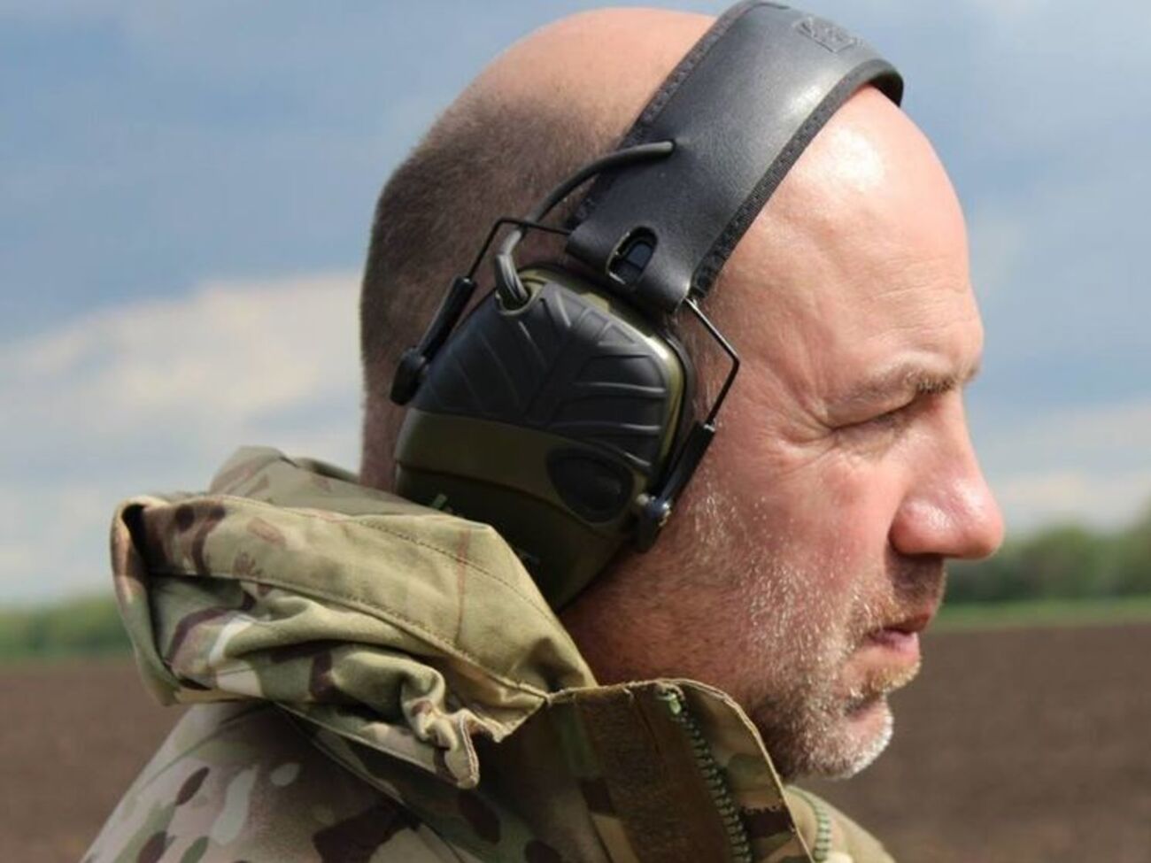 Каждый пост в Facebook типа "На Крымском/Авдеевке/Шахте замес, есть потери, давайте помолимся" – это сотни родственников бойцов в полуобморочном состоянии