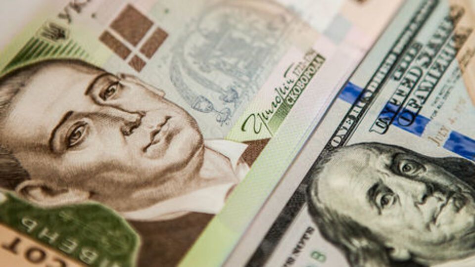 31 июля курс гривны к доллару составил 26,76 грн/$