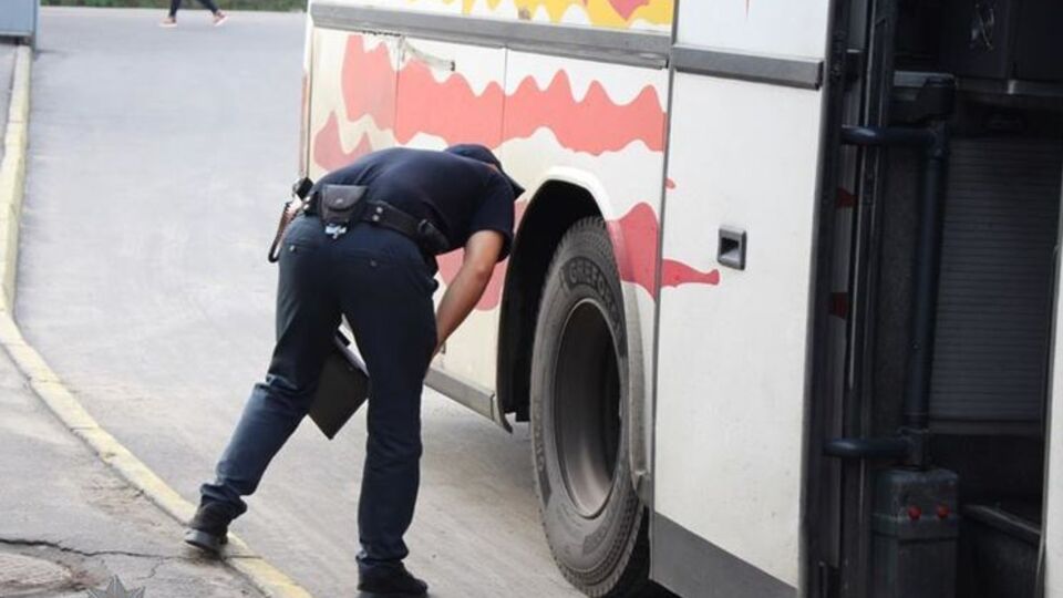 Полицейские выявили 764 технически неисправных автобуса