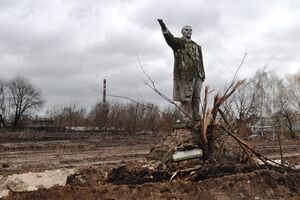 В Інституті нацпам'яті повідомляли, що знесення Леніних фактично завершено