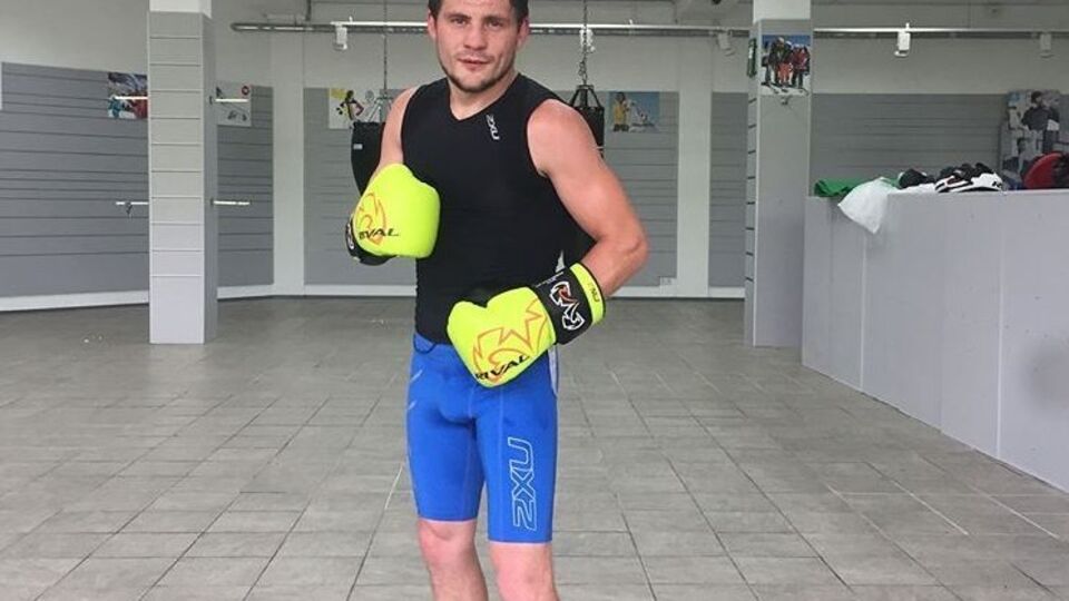 Беринчик является обладателем титула WBO Oriental в легком весе