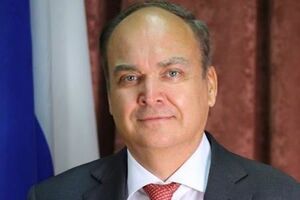 Антонов: Путин уже приглашал США за стол переговоров