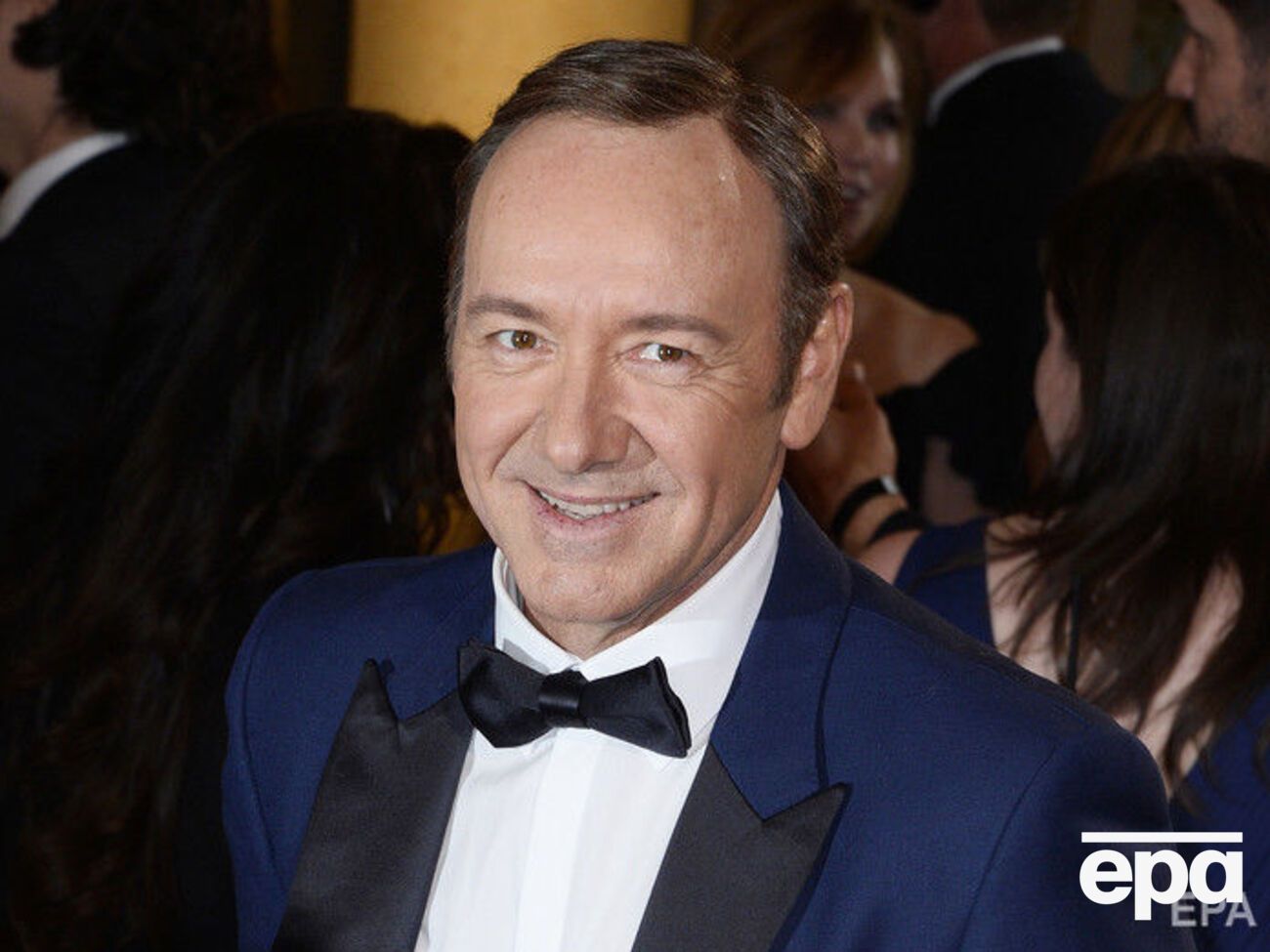 Із жовтня 2017 року Спейсі звинуватило в домаганнях понад 30 чоловіків