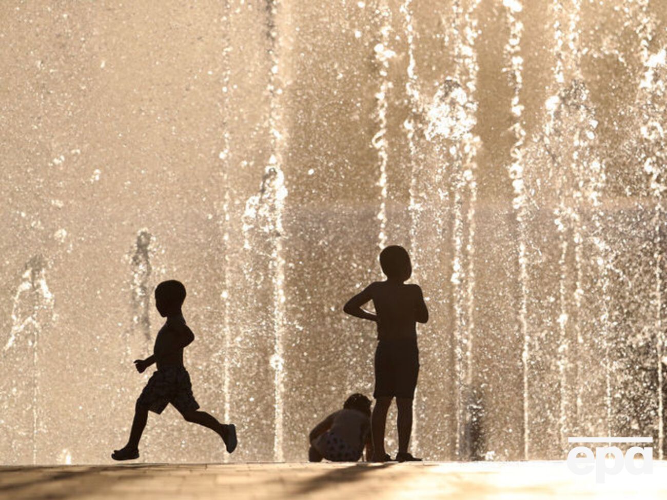 В Канаде установилась жаркая погода