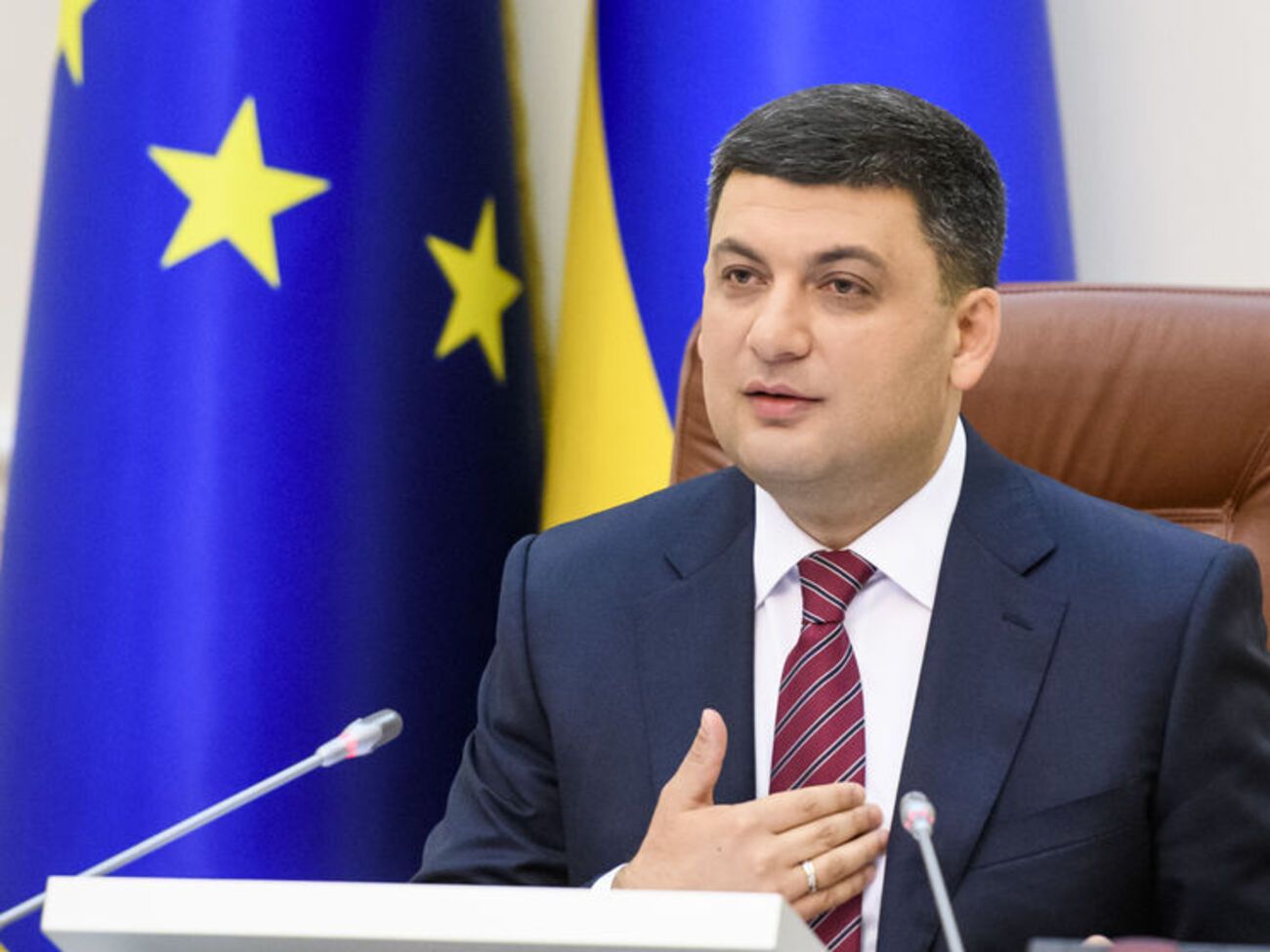 Гройсман заверил, что Продан останется на своем посту