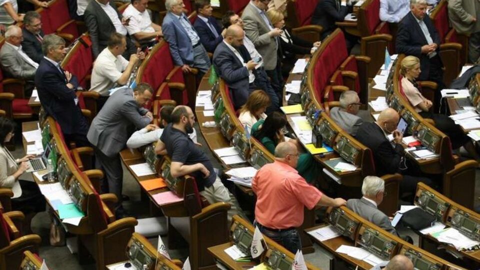 Законопроект про скасування депутатської недоторканності можуть розглянути на вечірньому засіданні парламенту 5 липня