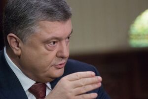 Порошенко заявил, что на Доньбассе не замороженный конфликт, а "горячая война"