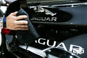 Jaguar за п'ять років вклав у економіку Британії приблизно £50 млрд