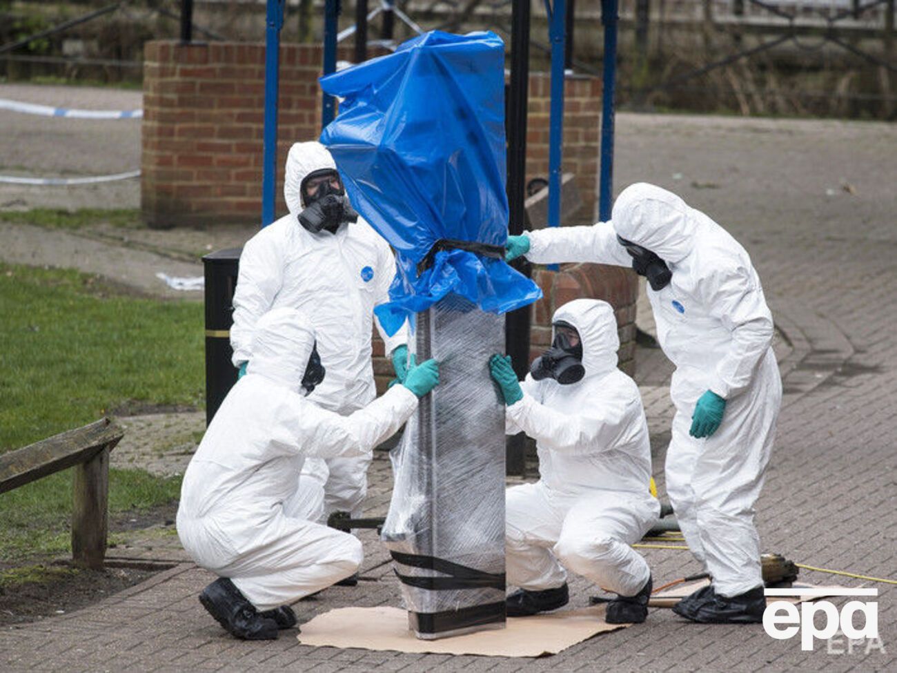 Британские власти заявляли, что "Новичок" разработали в РФ