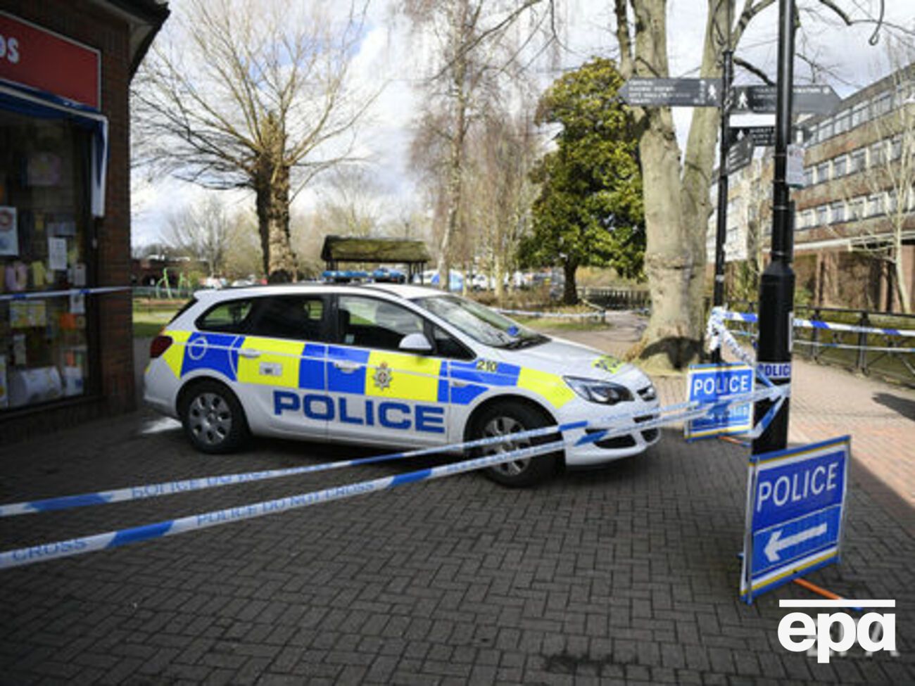 4 липня стало відомо про отруєння 45-річного Чарлі Роулі та 44-річної Дон Стерджесс у британському Еймсбері