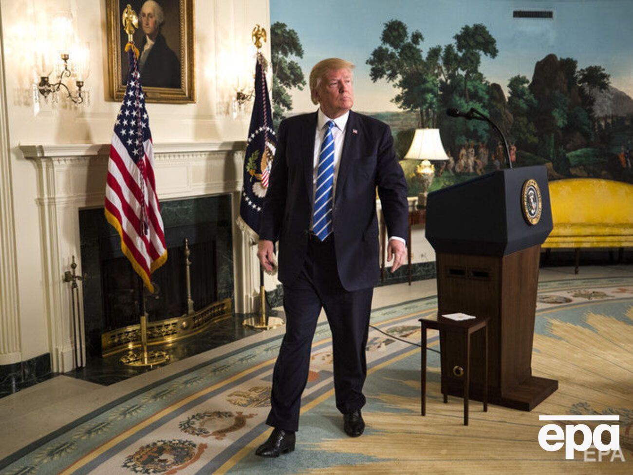 Трамп припустив, що анонімних джерел двох видань насправді немає