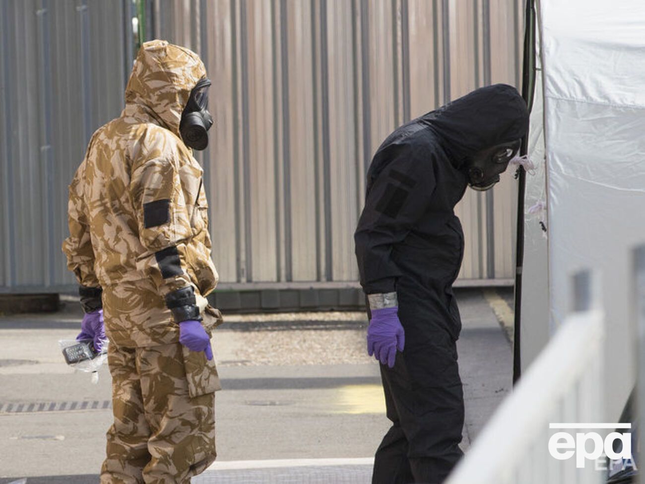 В Великобритании еще один полицейский, возможно, отравлен "Новичком"