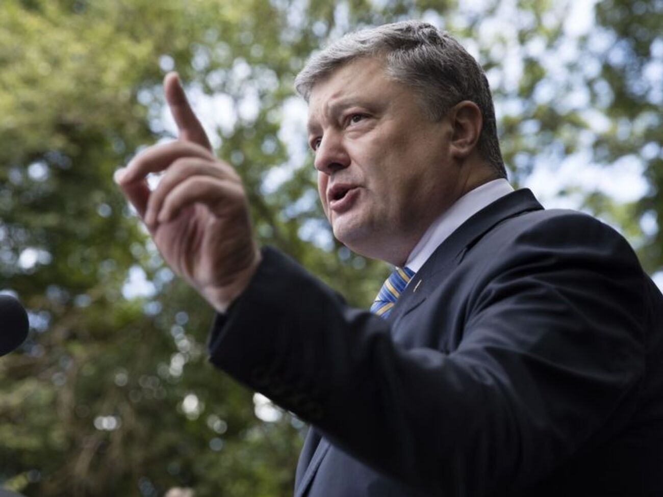 Порошенко: Росія веде війну, щоб нав'язати свій "русский мир"