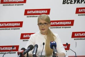 По словам Тимошенко, президент якобы ведет переговоры с главарями террористических группировок "ДНР" и "ЛНР" о развязывании "большой войны" в Украине