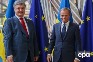 Туск (праворуч) дав спільну з Порошенком прес-конференцію в Брюсселі