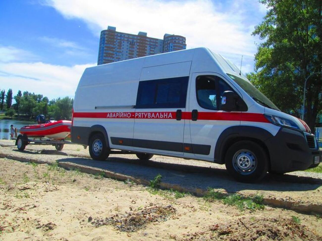 У відомстві повідомили, що протягом аналогічного періоду минулого року в Києві потонуло 9 людей