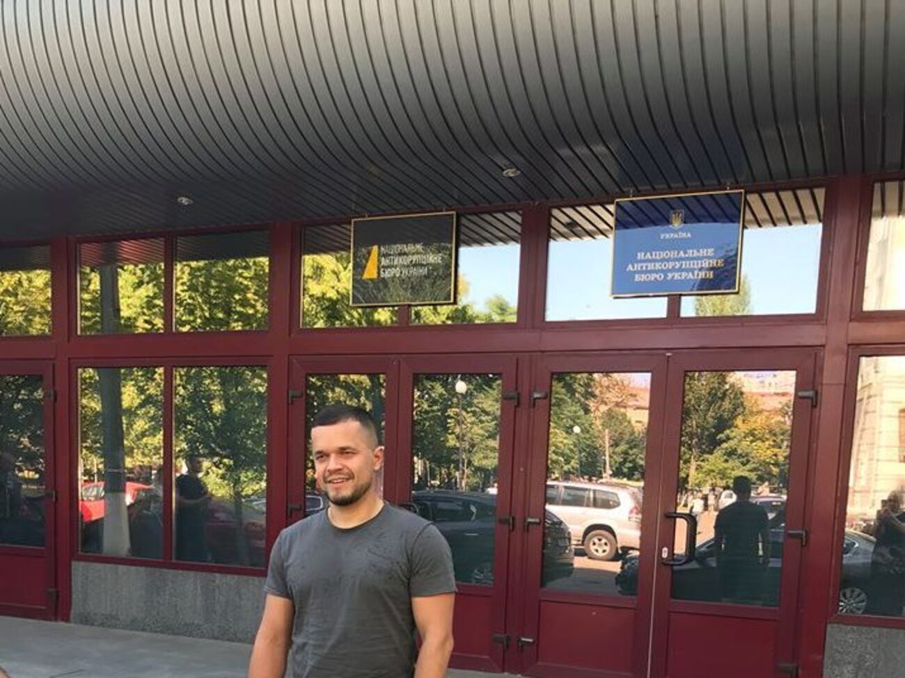 Гарькавый сам приехал в НАБУ, где его и задержали