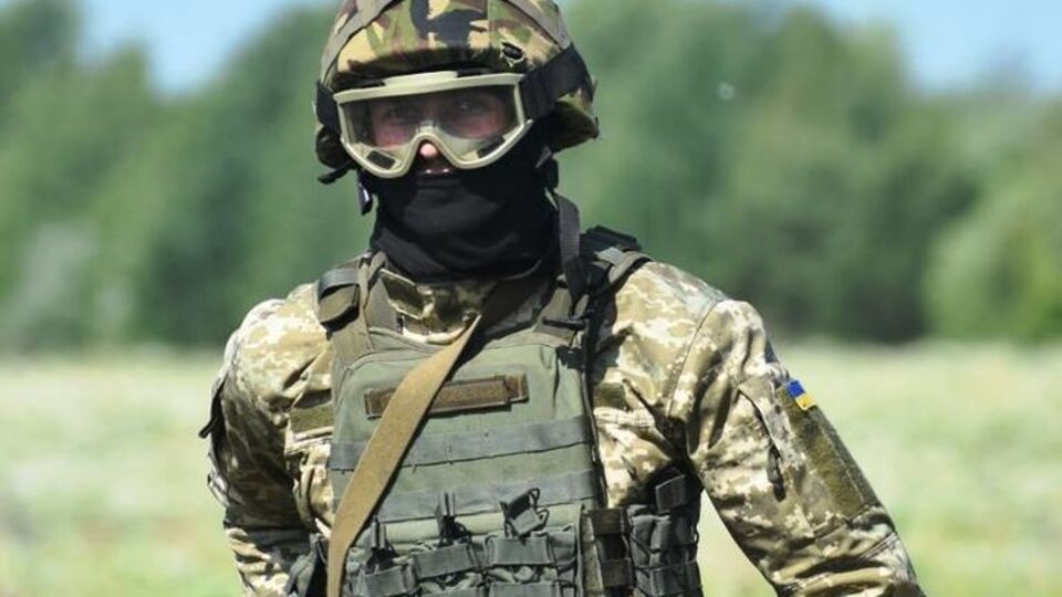 Було поранено одного українського військового