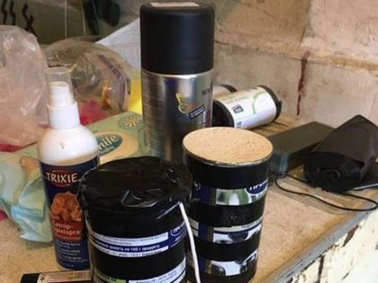 По информации полиции, заключенные использовали самодельные взрывные устройства