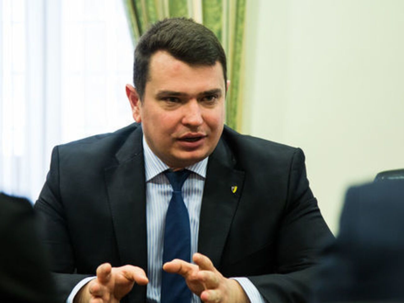 Сытник напомнил, что в суде находятся дела Розенблата и Полякова, а также экс-нардепа Мартыненко