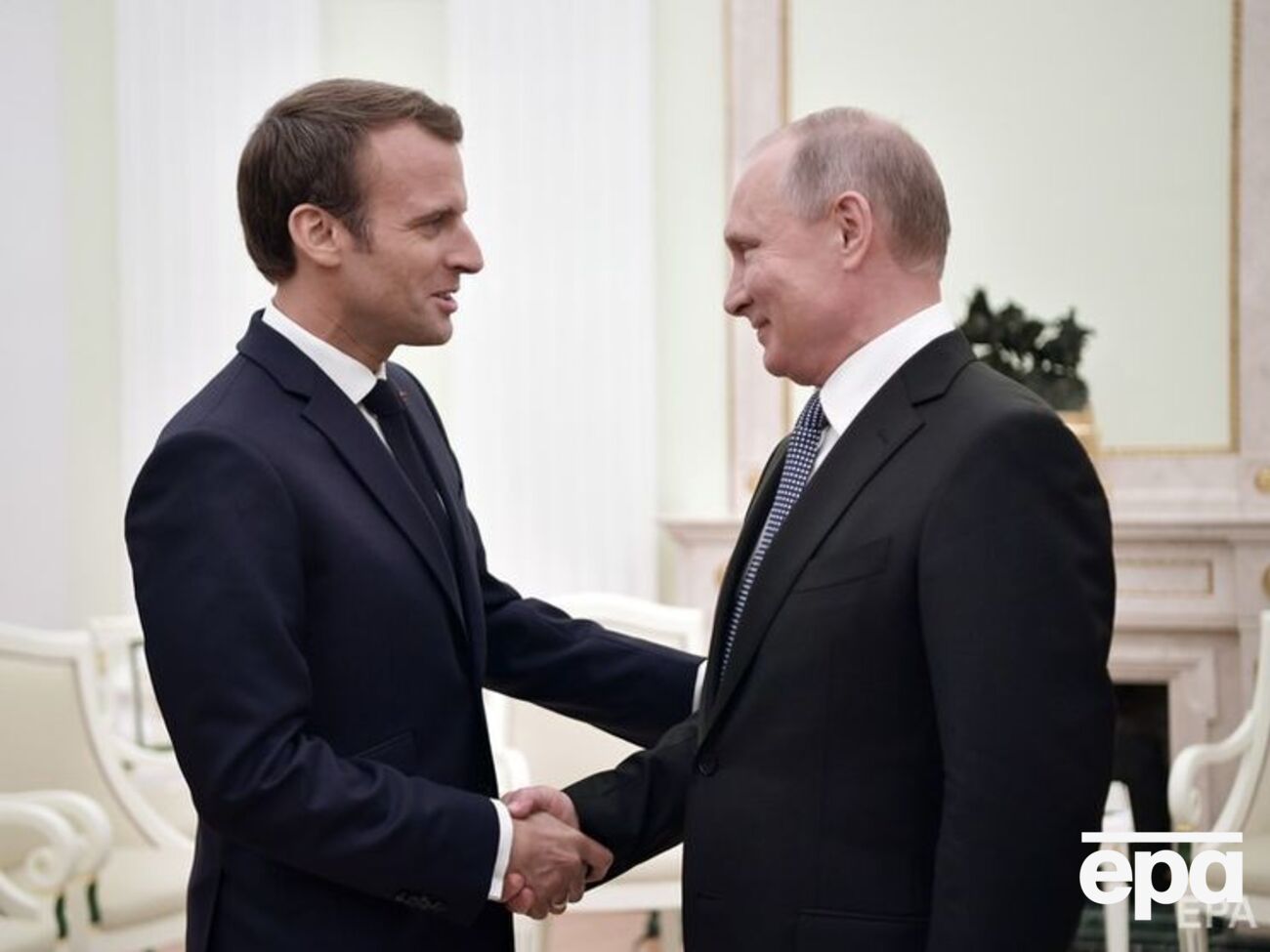 Путін обговорив із Макроном ситуацію в Сирії