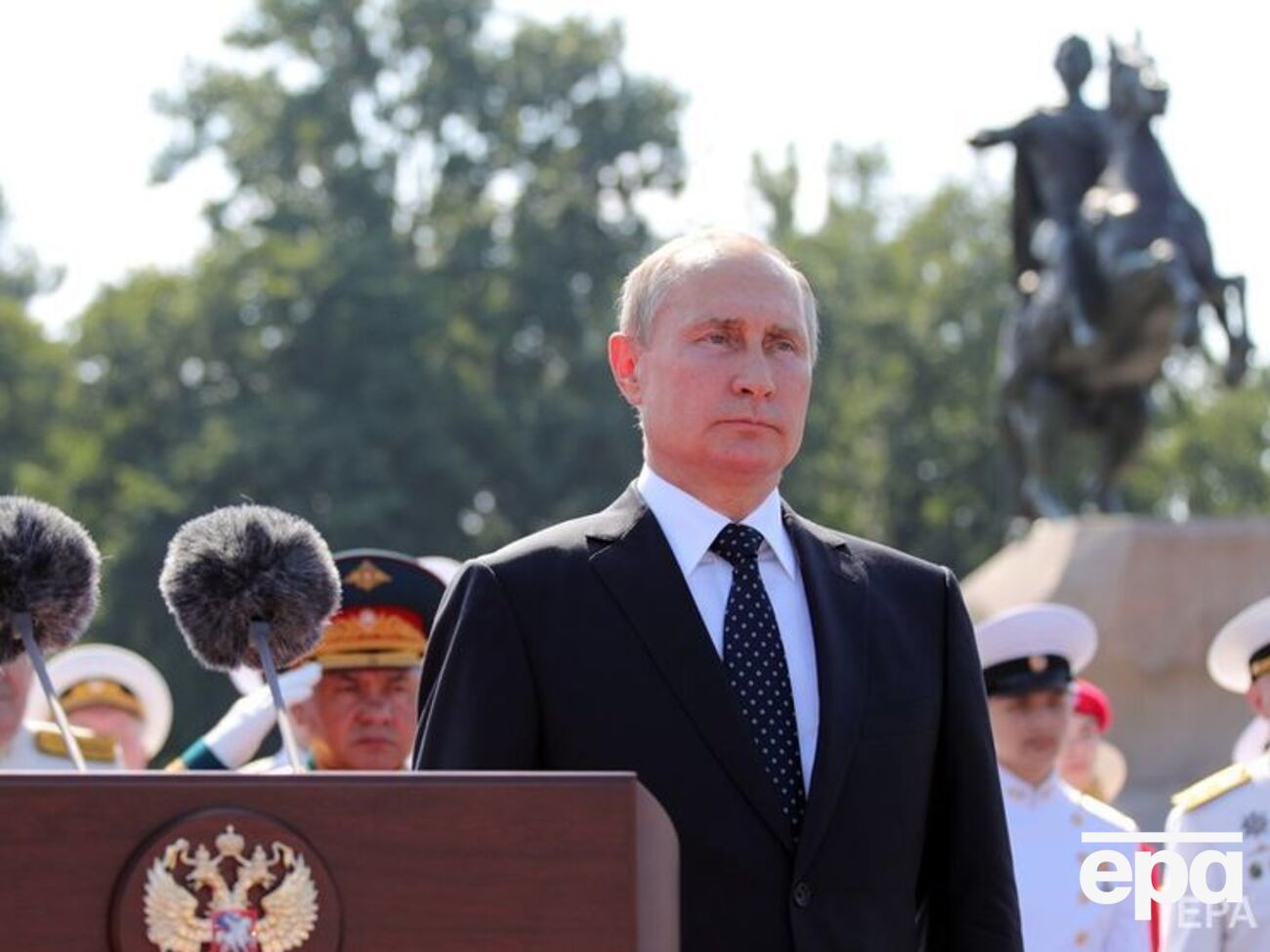 Путин поручил изучить возможность изъятия более 500 млрд руб. у&nbsp;компаний для финансирования&nbsp;национальных проектов