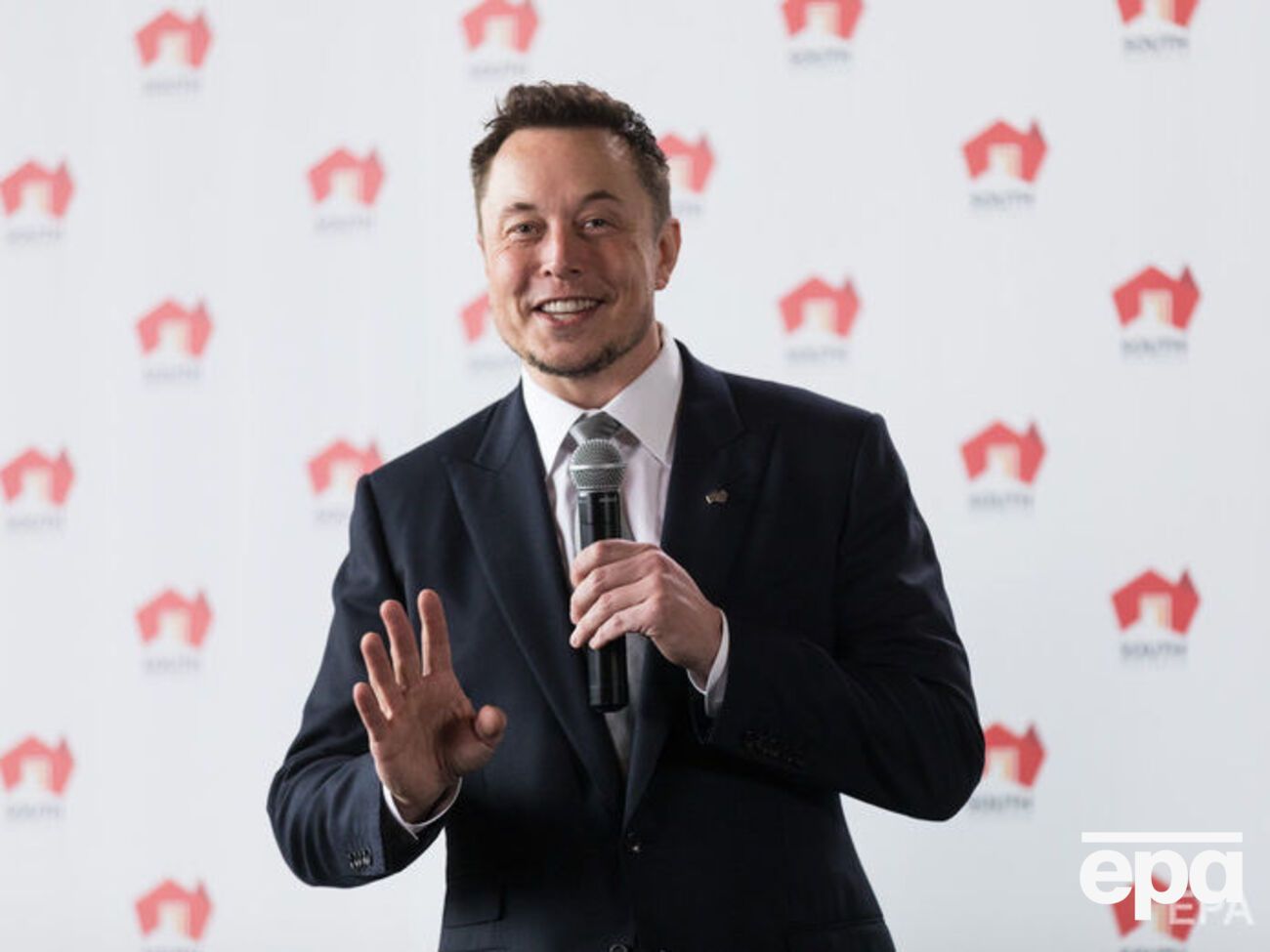 Акционеры Tesla подали в суд на Маска за нарушение закона о защите прав инвесторов
