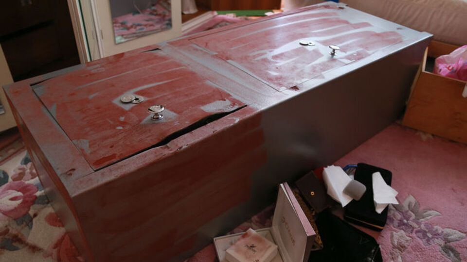 Невідомі пограбували Франчука