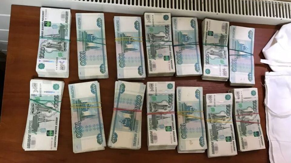Під одягом українців знайшли 3 185 000 руб.