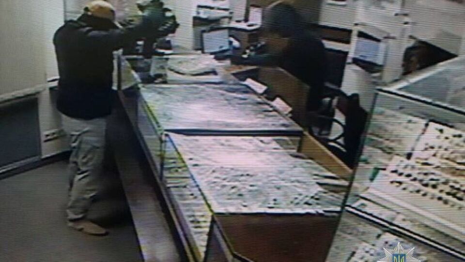 Під час пограбування ломбарду в Києві вбили охоронця