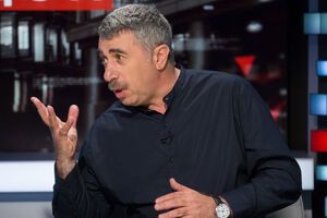 Комаровський про бебі-бокси: Ідея шикарна, не треба її дискредитувати